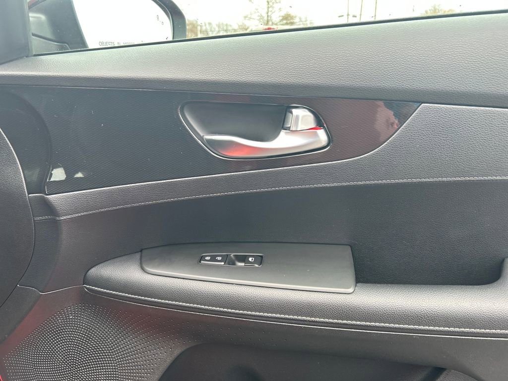 Used 2022 Kia Forte GT-Line w/ GT-Line Technology Package image 25