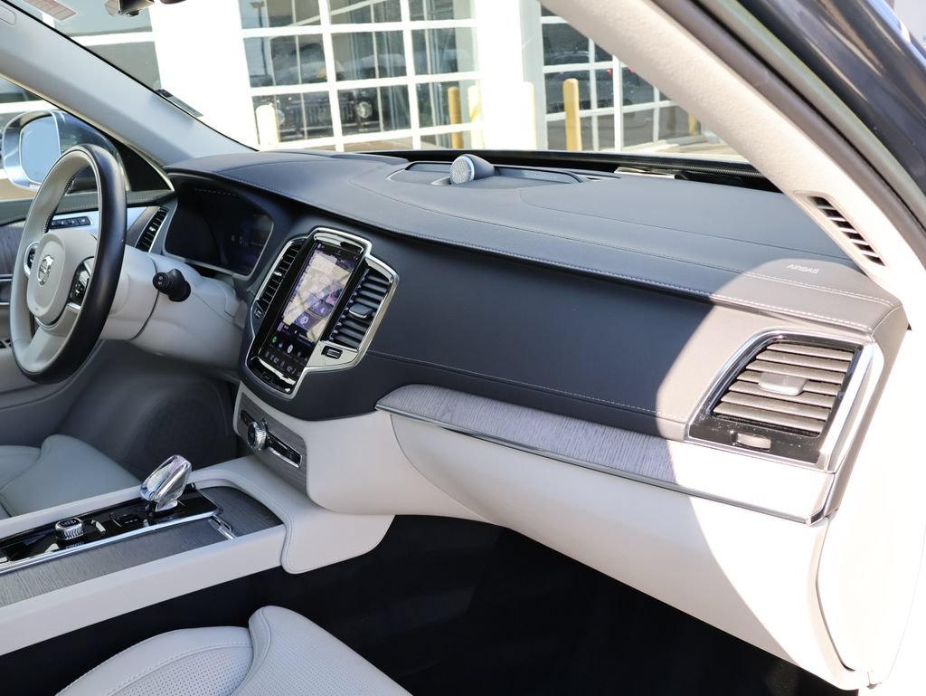 Used 2023 Volvo XC90 B6 Ultimate AWD/4WD image 11