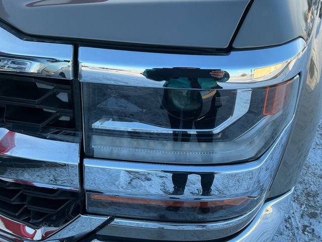 Used 2017 Chevrolet Silverado 1500 LT w/ All Star Edition image 23