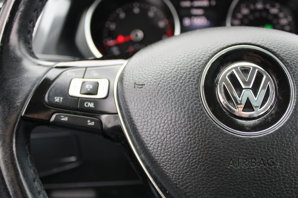 Used 2018 Volkswagen Tiguan SEL image 13