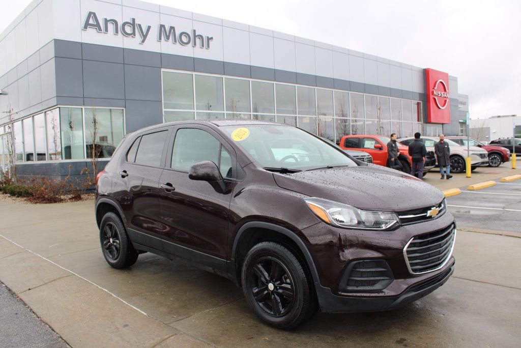Used 2021 Chevrolet Trax LS w/ Tint and Cruise Package image 1