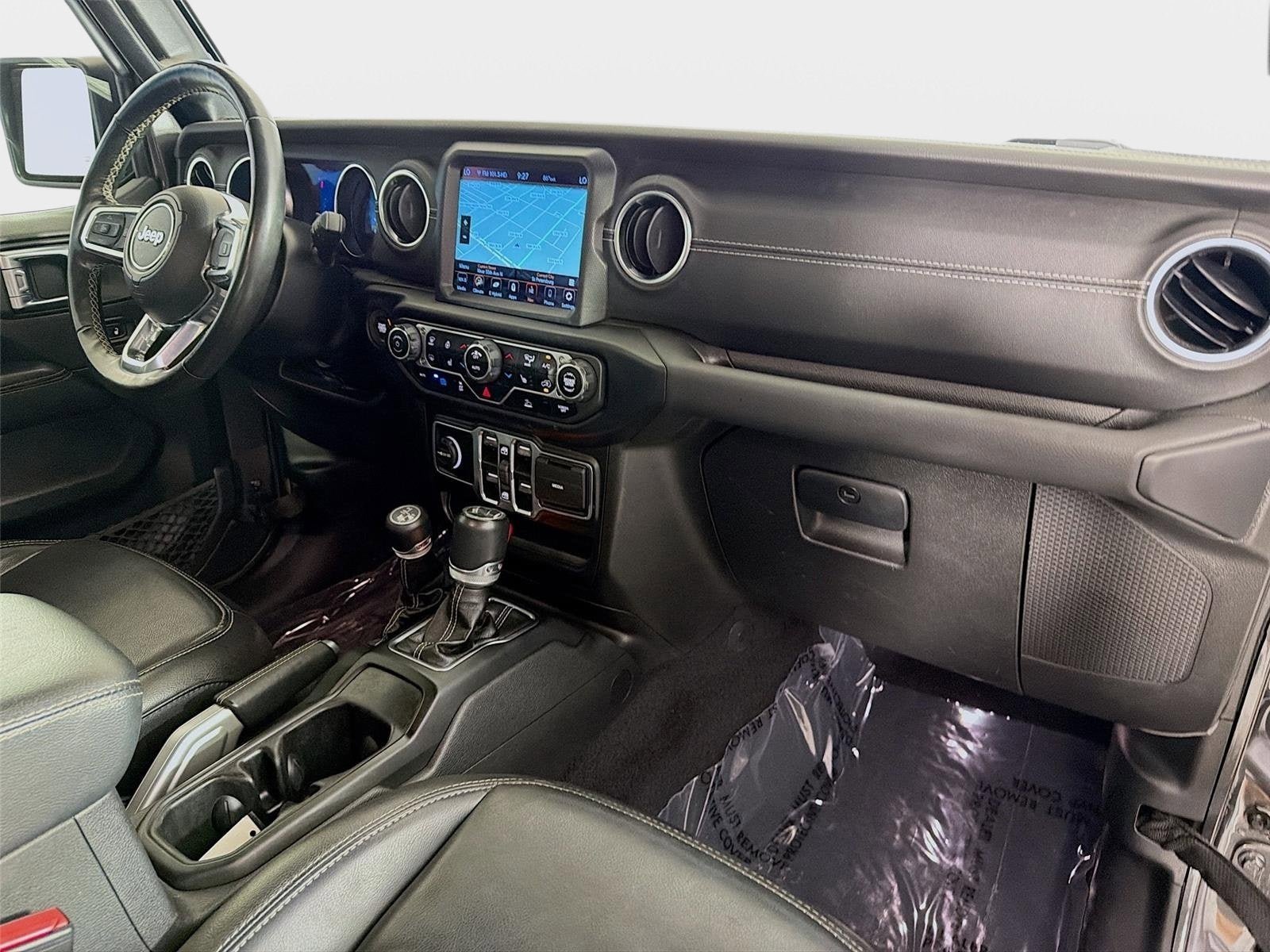 Used 2022 Jeep Wrangler Unlimited Sahara w/ Cold Weather Group AWD/4WD image 29