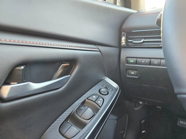 Used 2025 Nissan Sentra SR w/ SR Premium Package image 29