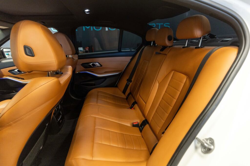 Used 2021 BMW M340i image 15