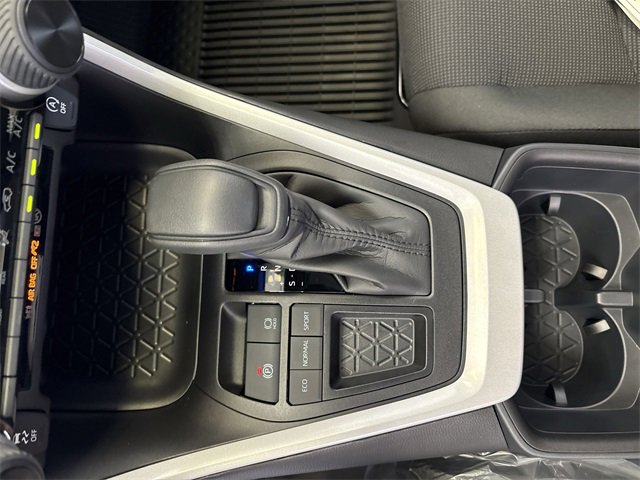 Used 2025 Toyota RAV4 LE image 22