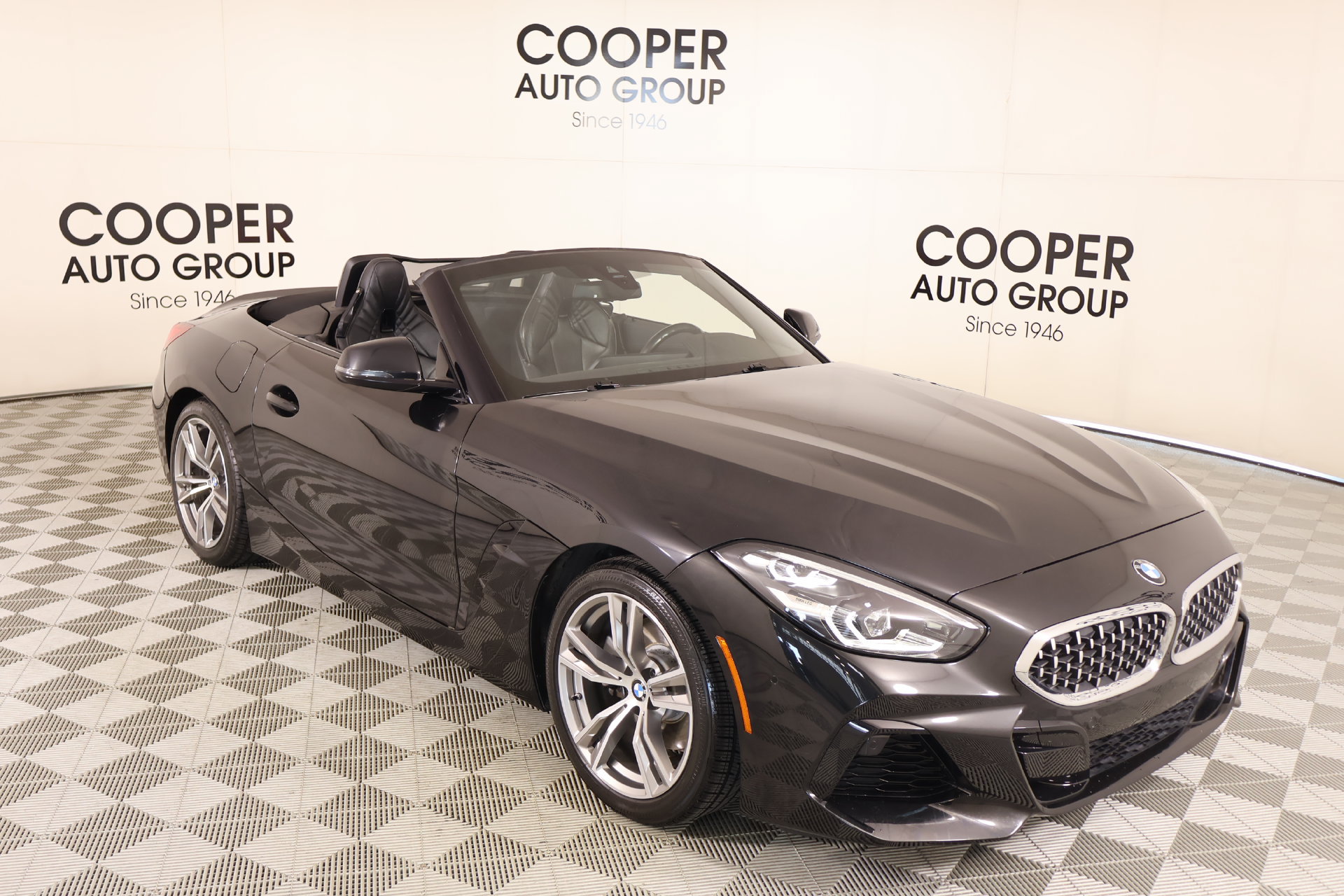 Used 2019 BMW Z4 sDrive30i w/ M Sport Package RWD image 1