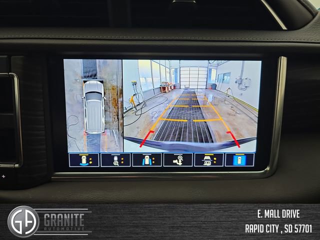 Used 2021 GMC Yukon XL Denali w/ Denali Premium Package image 20