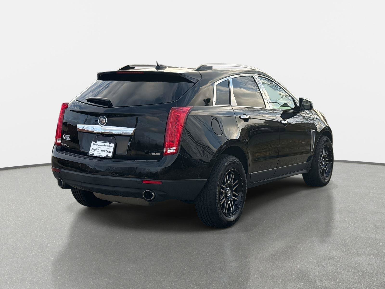 Used 2016 Cadillac SRX Luxury w/ Driver Awareness Package image 5