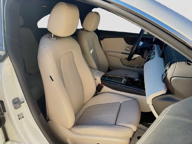 Certified 2026 Mercedes-Benz CLA 250 4MATIC image 28
