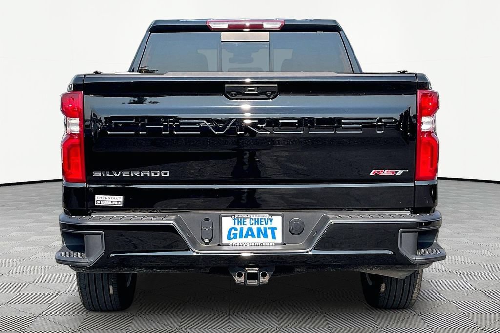 Used 2024 Chevrolet Silverado 1500 RST w/ Convenience Package II AWD/4WD image 5