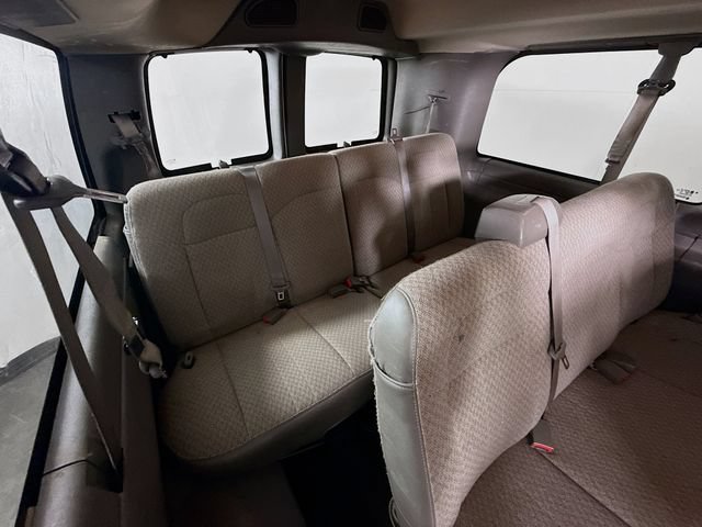 Used 2017 Chevrolet Express 2500 LT w/ LT Preferred Equipment Group RWD image 31