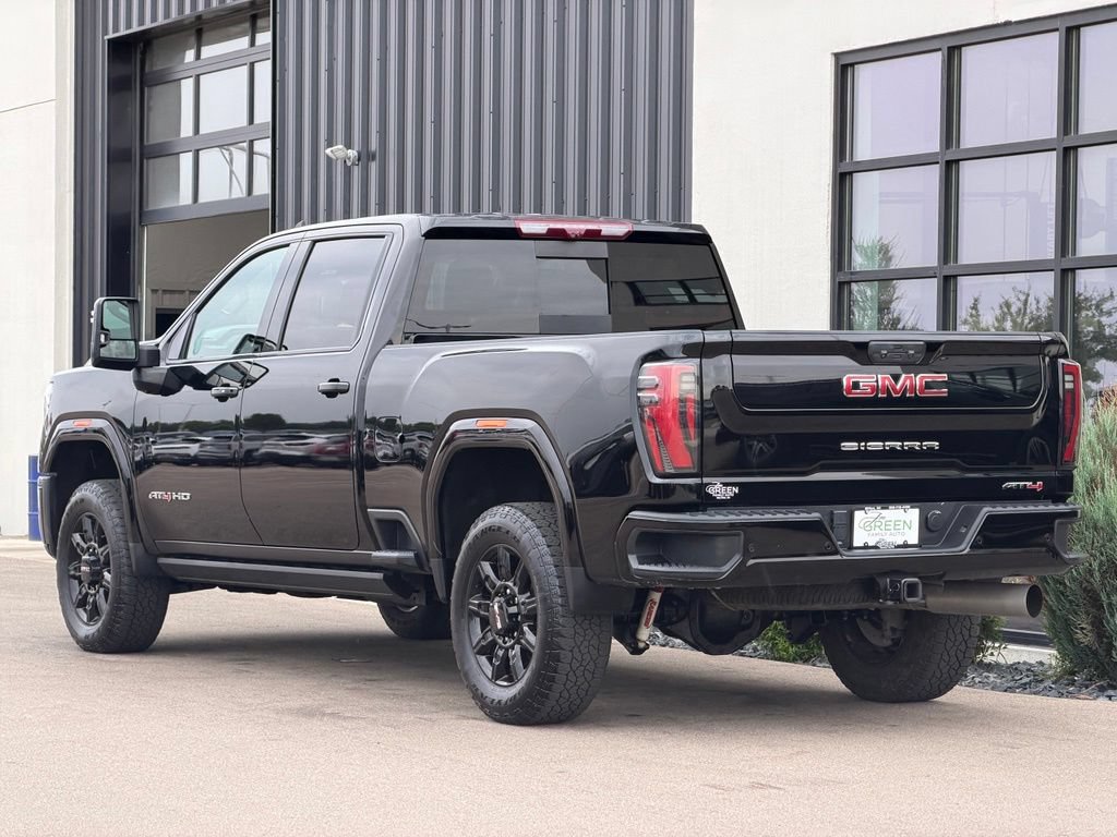 Used 2024 GMC Sierra 2500 AT4 w/ Technology Package AWD/4WD image 3