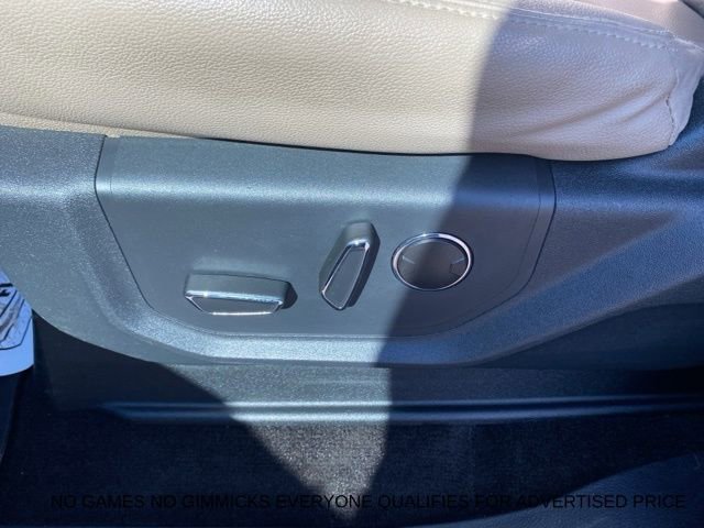 Used 2022 Ford Expedition Max Limited image 12