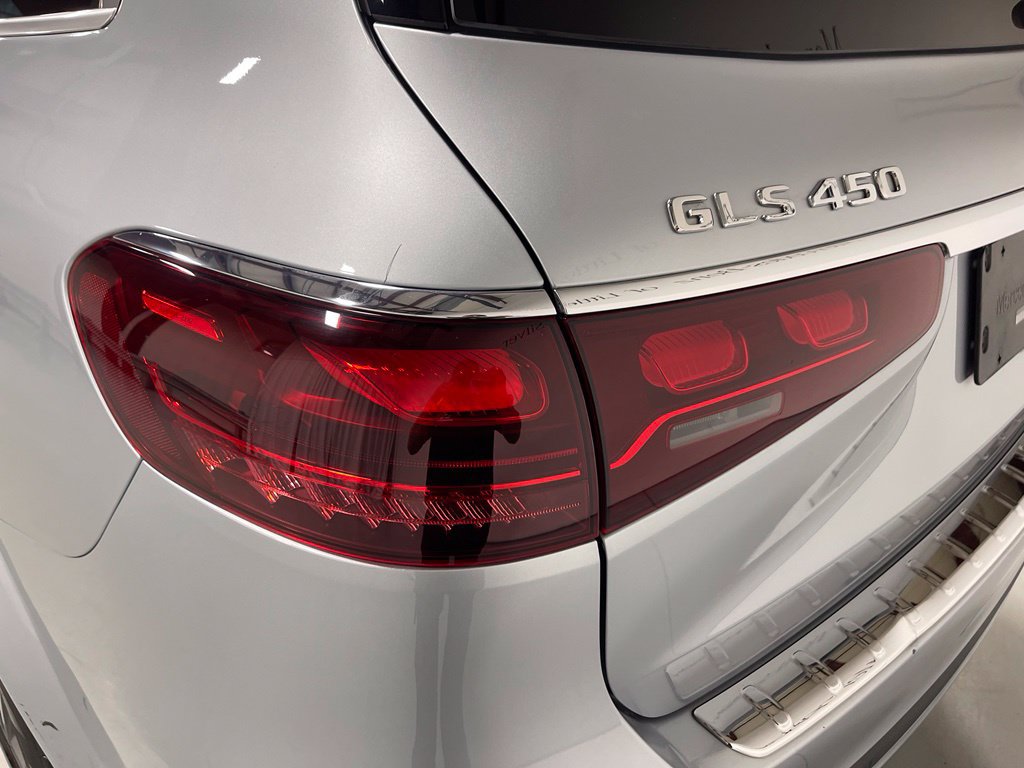 Used 2024 Mercedes-Benz GLS 450 4MATIC image 14