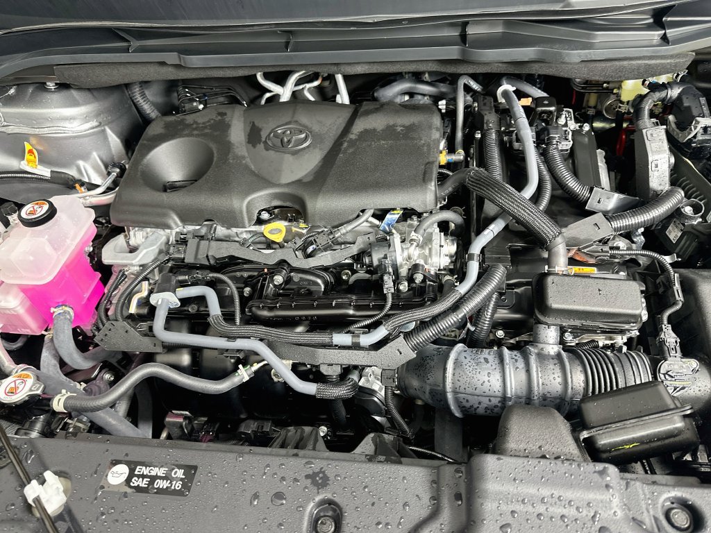 Used 2026 Toyota Sienna XLE FWD image 30