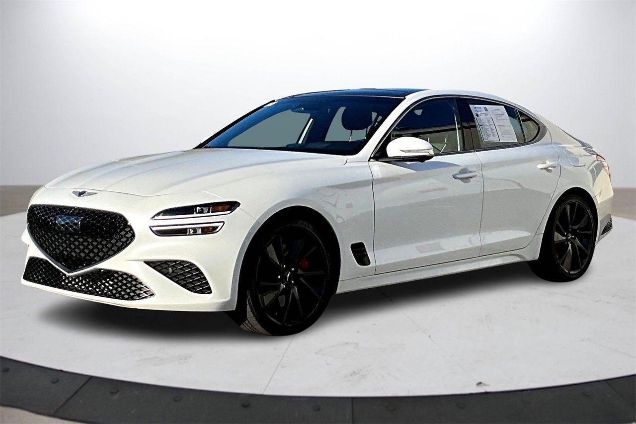 Used 2022 Genesis G70 3.3T w/ Sport Prestige Package image 4