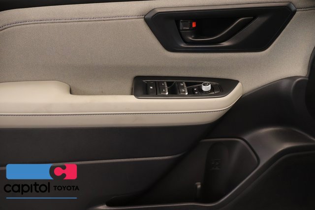 Used 2025 Subaru Forester Premium AWD/4WD image 9