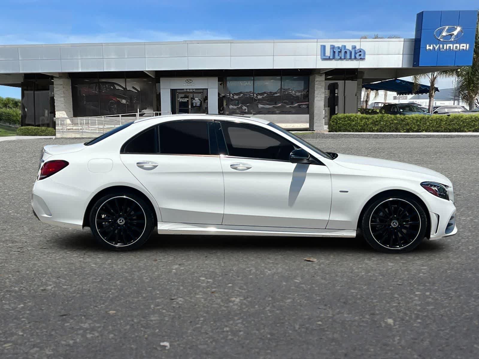 Used 2021 Mercedes-Benz C 300 Sedan image 9