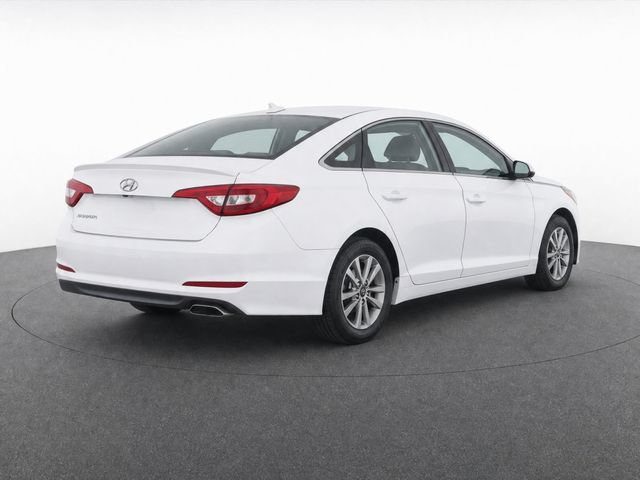 Used 2016 Hyundai Sonata SE FWD image 4