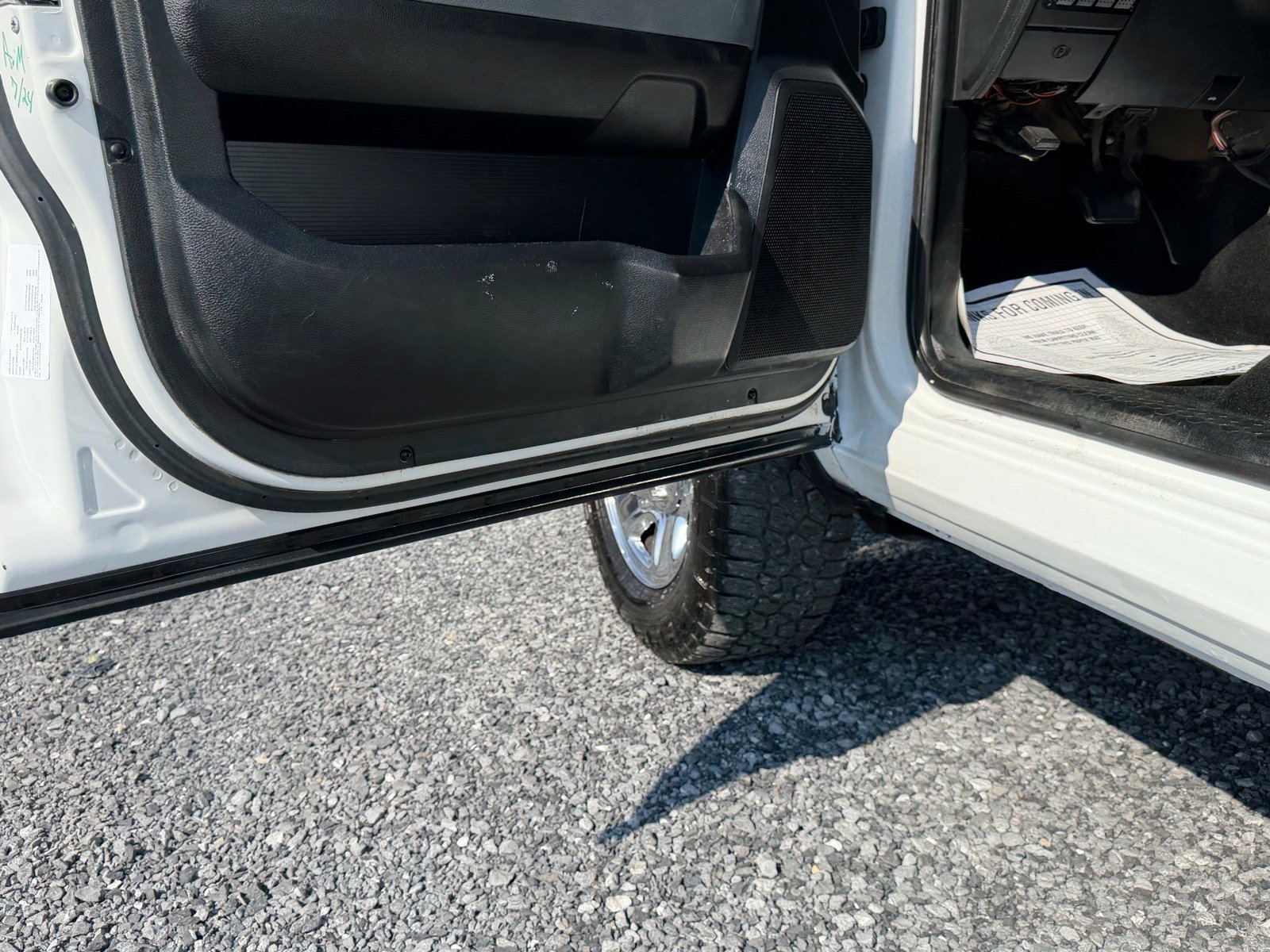 Used 2016 RAM 2500 SLT w/ Protection Group image 15