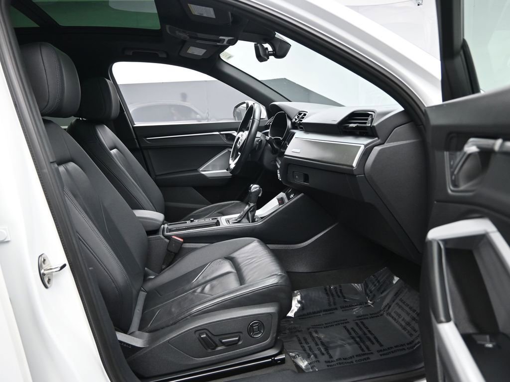 Used 2023 Audi Q3 2.0T Premium image 30