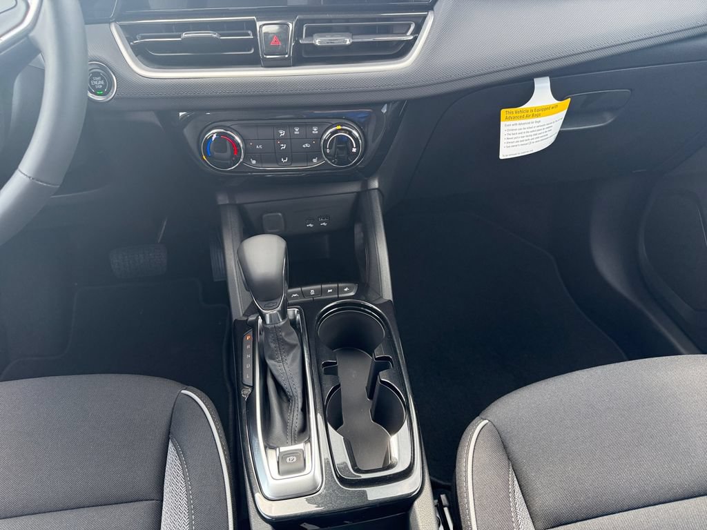New 2026 Chevrolet TrailBlazer LT w/ LT Cold Weather Package FWD image 11