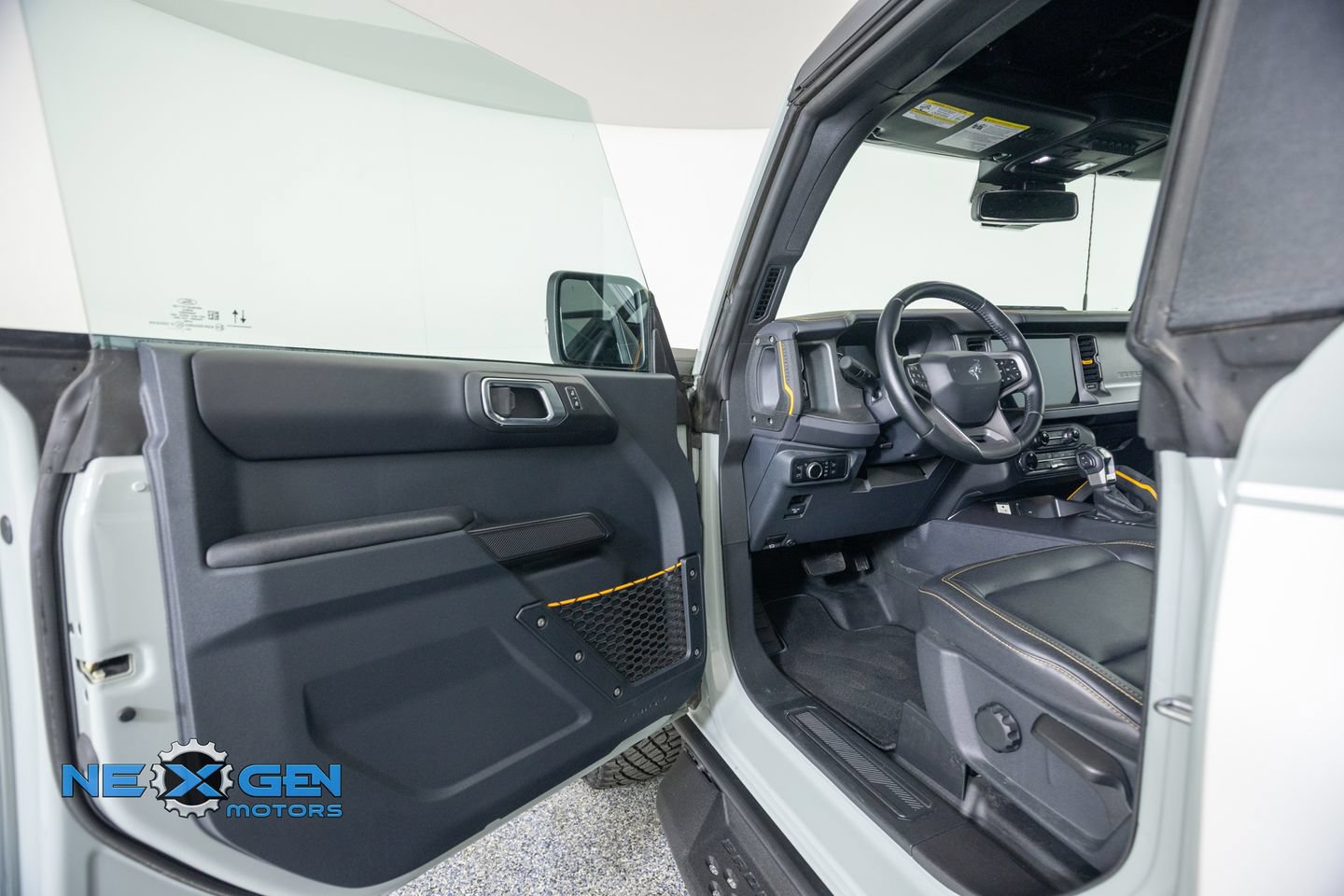 Used 2024 Ford Bronco Badlands AWD/4WD image 9