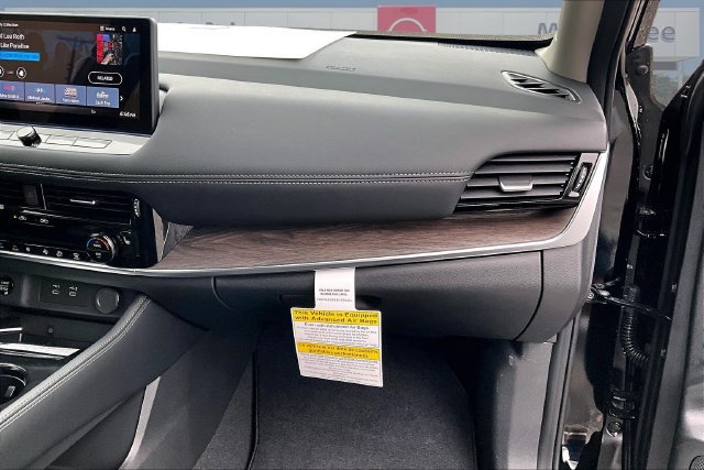 New 2026 Nissan Rogue Platinum w/ Tech Package AWD/4WD image 16