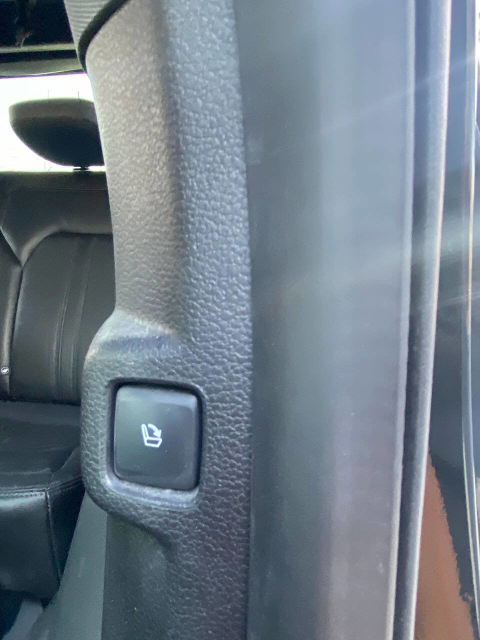 Used 2018 Ford Expedition Limited w/ Equipment Group 302A image 15