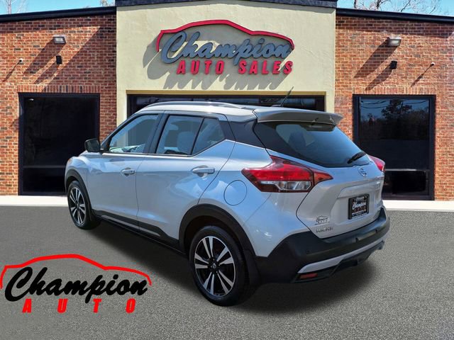 Used 2020 Nissan Kicks SR image 9