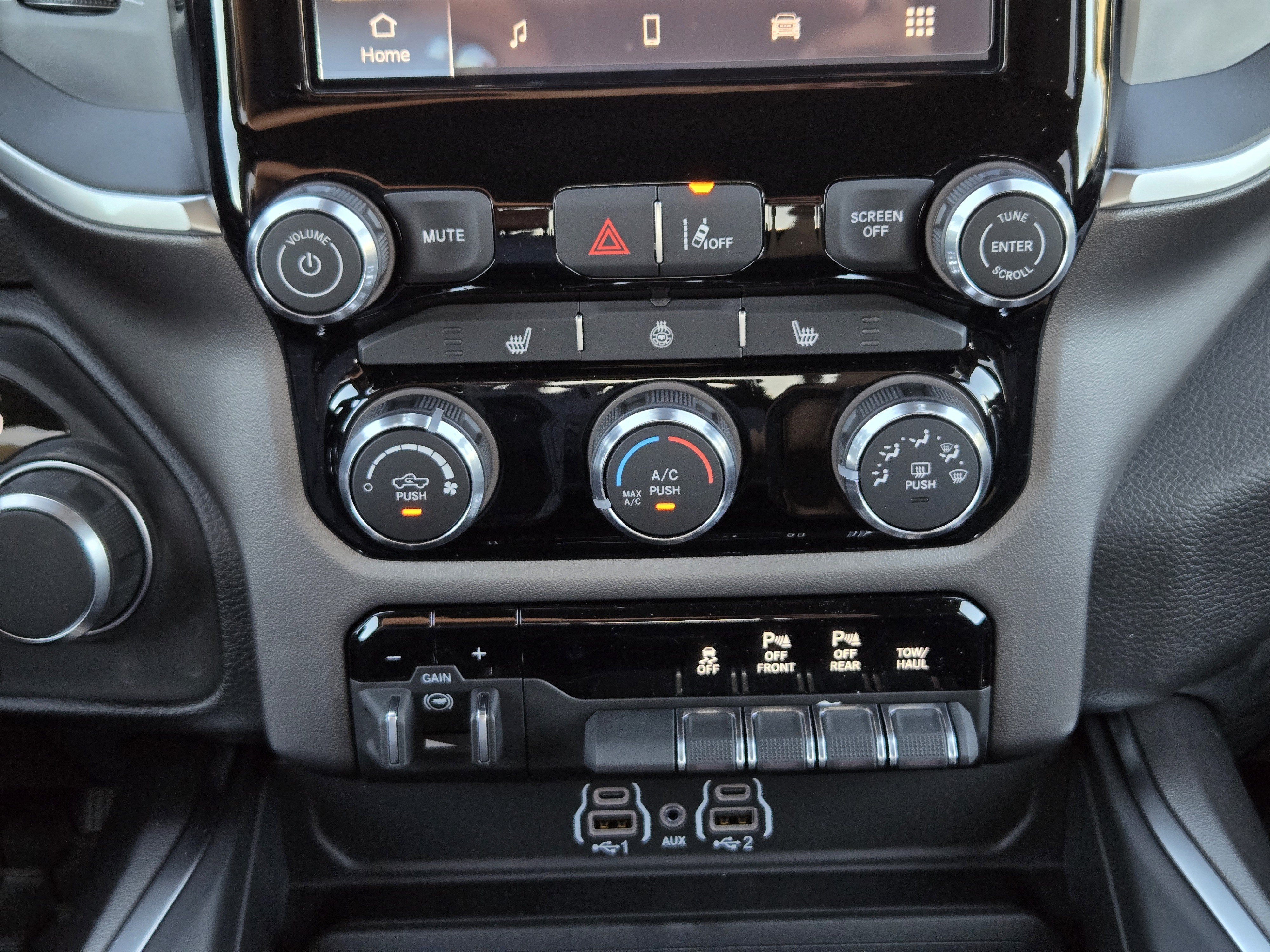 New 2026 RAM 1500 Big Horn AWD/4WD image 15