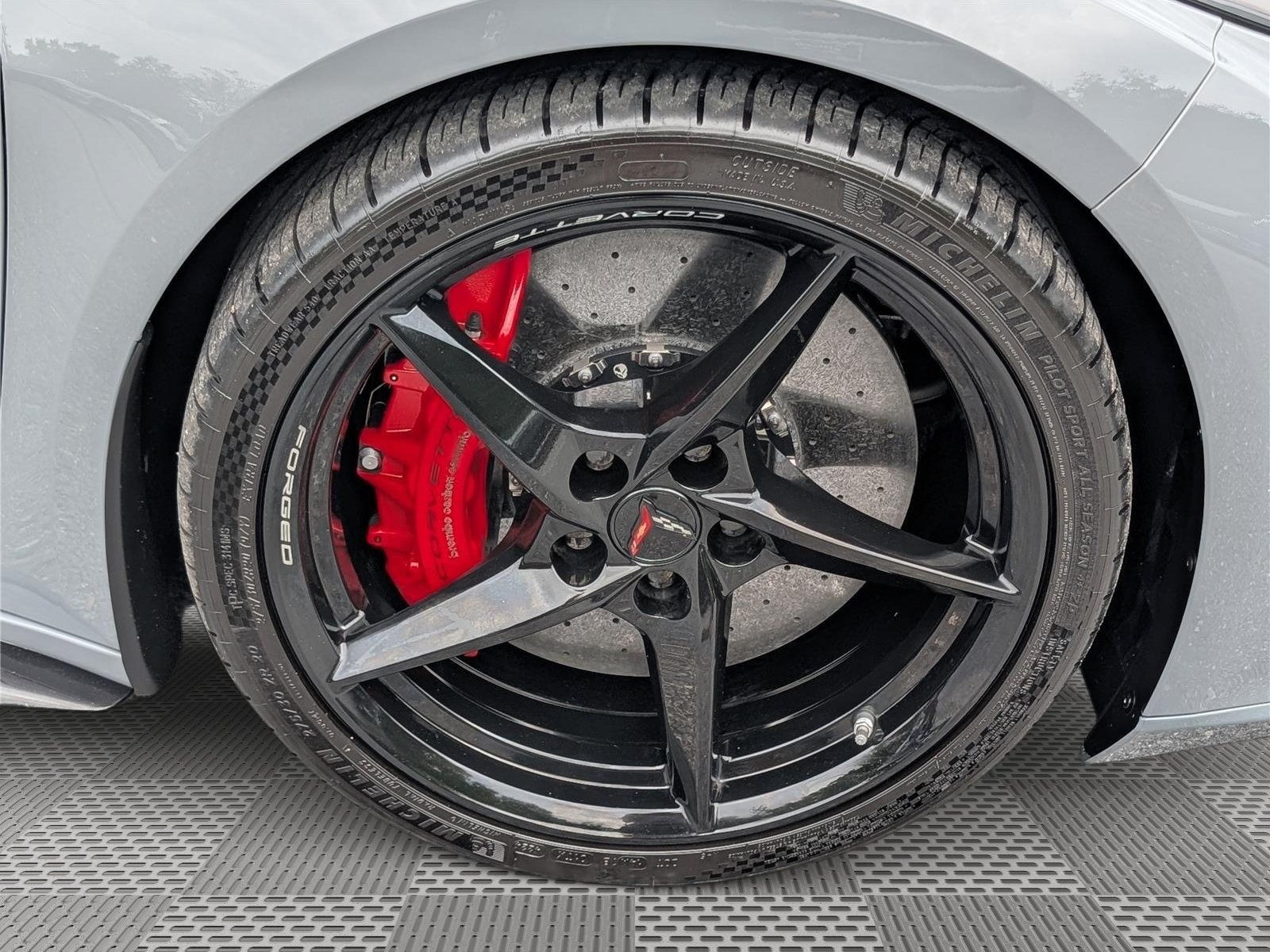 Used 2025 Chevrolet Corvette E-Ray AWD/4WD image 10