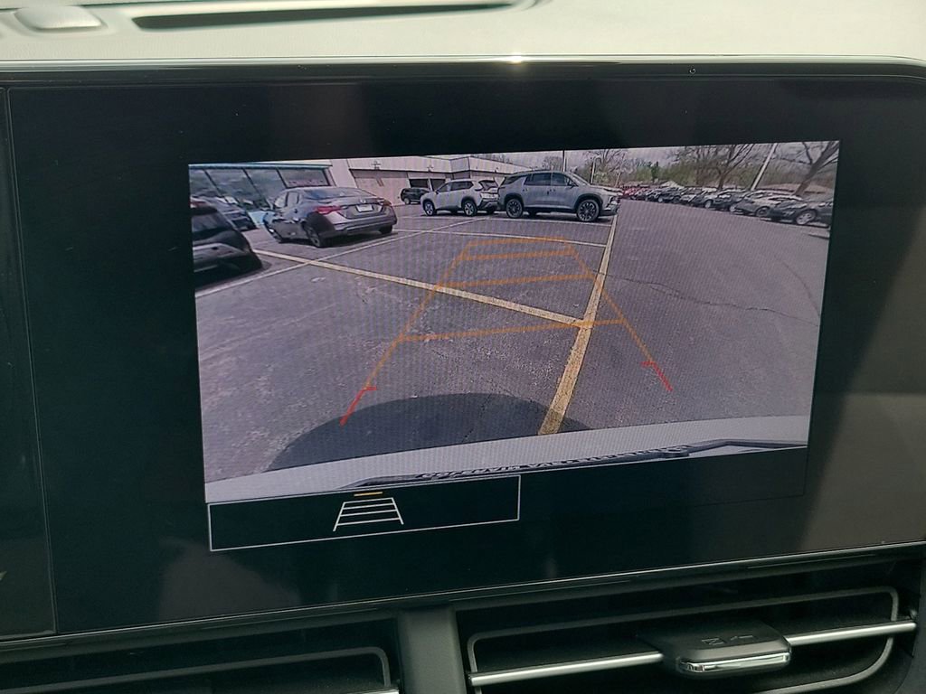 Certified 2024 Chevrolet Trax LS w/ LS Convenience Package FWD image 28