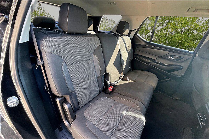 Used 2020 Chevrolet Traverse LS AWD/4WD image 24
