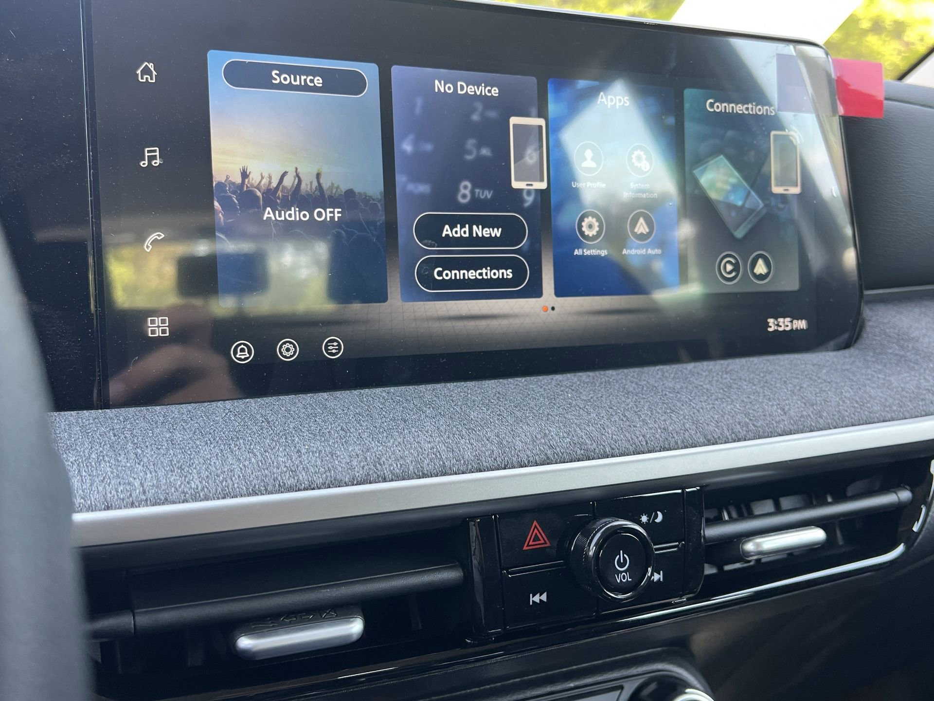 New 2026 Nissan Kicks S FWD image 5