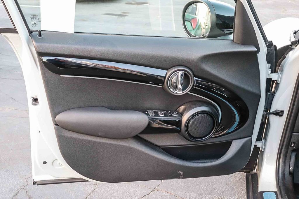 Used 2023 MINI Cooper S image 21