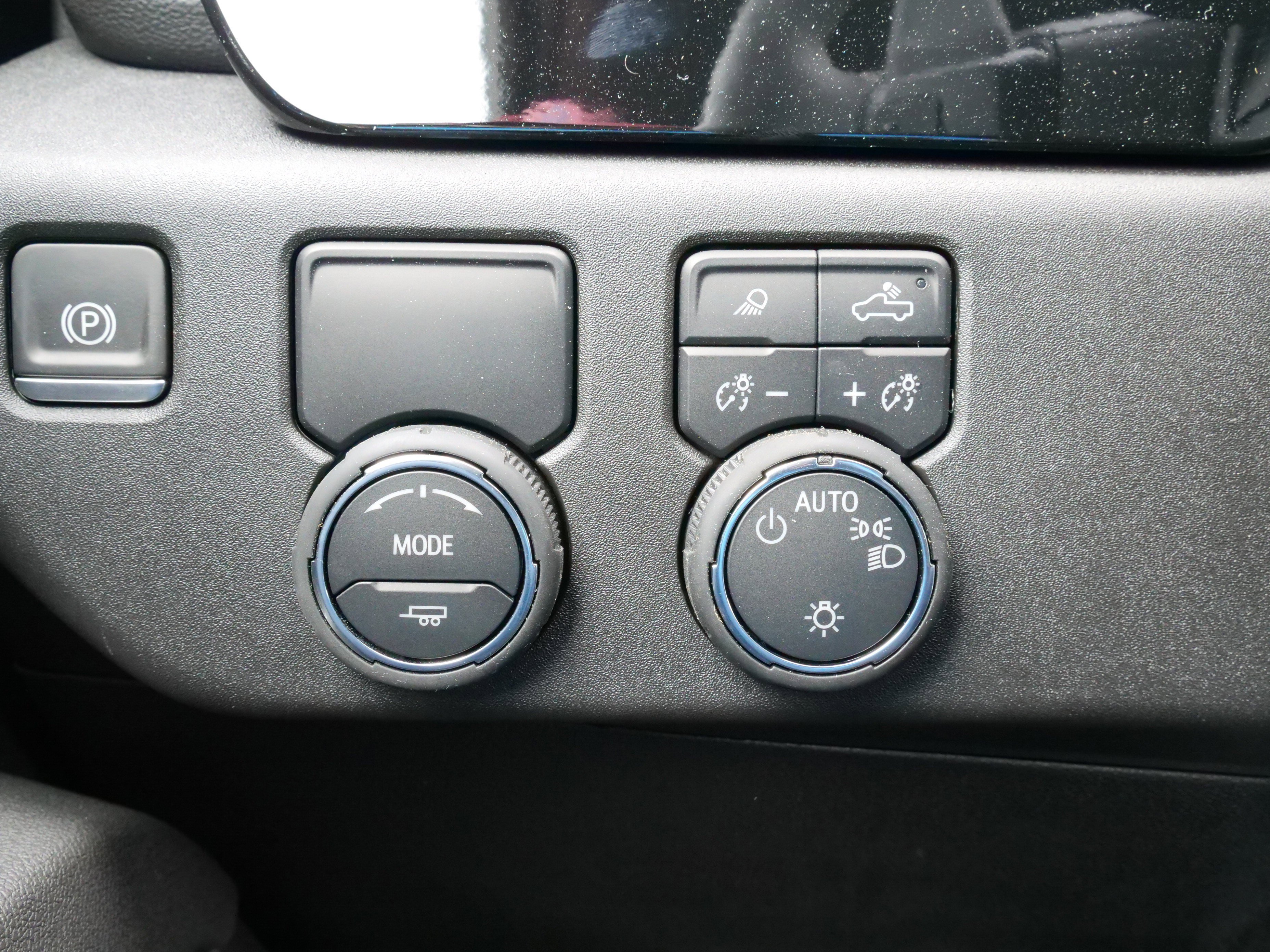New 2025 Chevrolet Silverado 1500 LT w/ Safety Package image 25