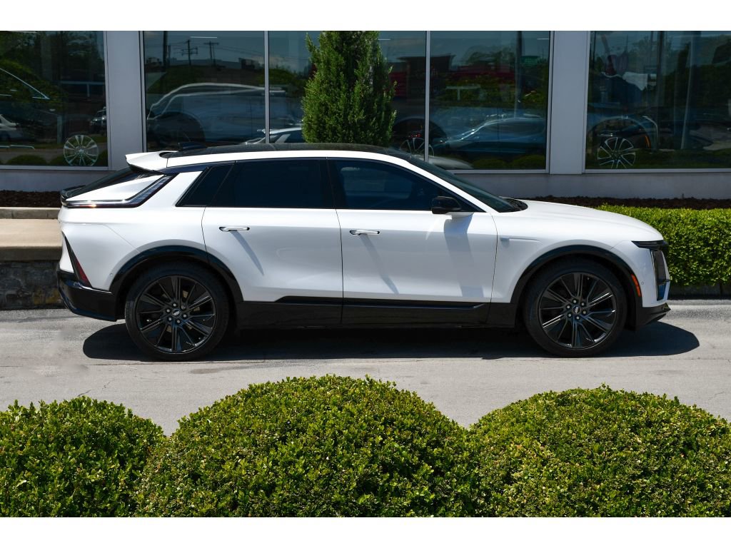 Certified 2024 Cadillac Lyriq Sport w/ LPO, Floor Liner Package AWD/4WD image 3
