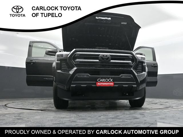 Used 2025 Toyota Tacoma SR5 AWD/4WD image 48