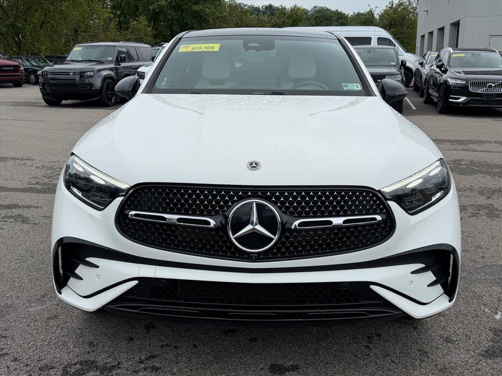 Used 2025 Mercedes-Benz GLC 300 4MATIC image 8