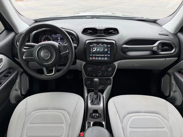 Used 2022 Jeep Renegade Latitude image 26