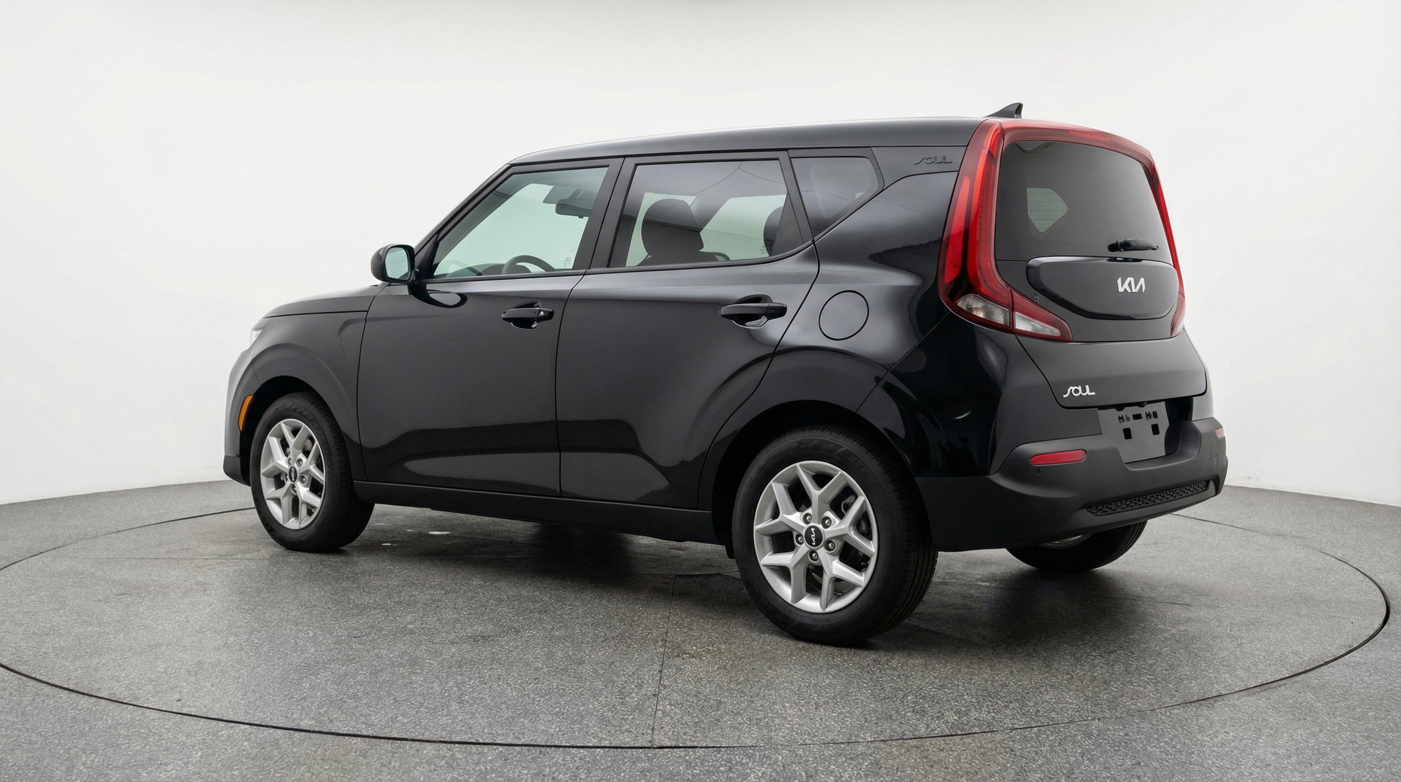Used 2025 Kia Soul LX w/ LX Technology Package image 6