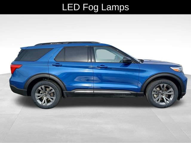 Used 2021 Ford Explorer XLT w/ Equipment Group 202A image 8
