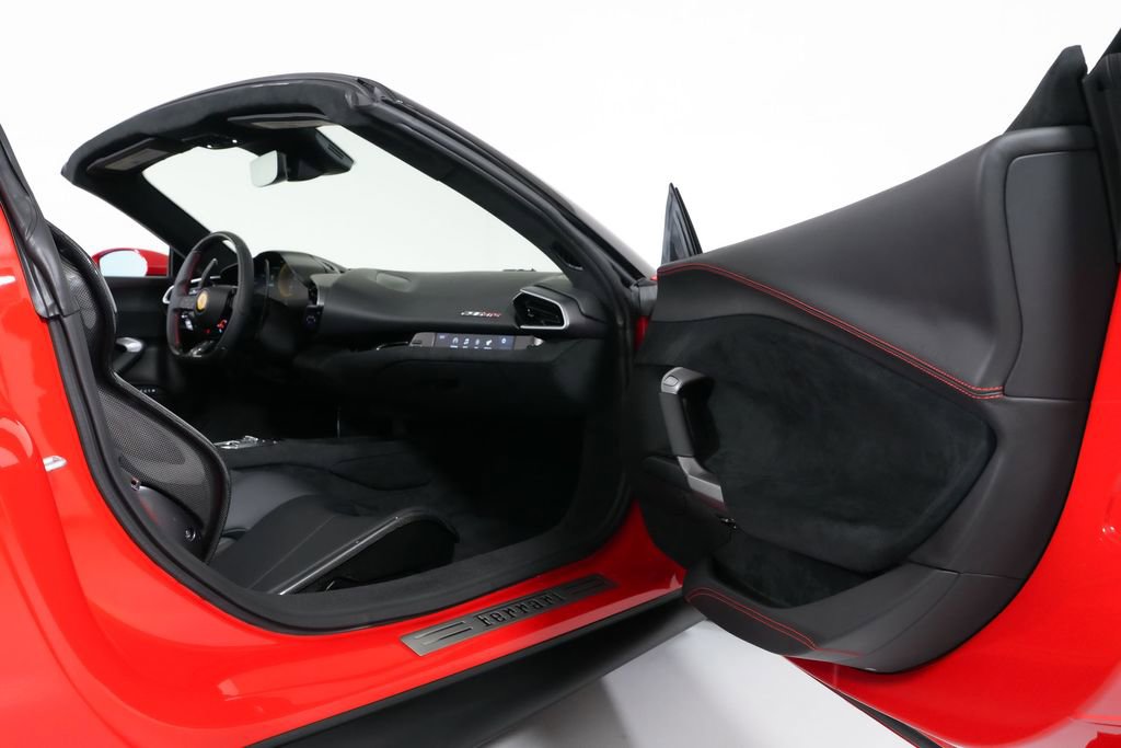 Used 2025 Ferrari 296 GTS RWD image 40