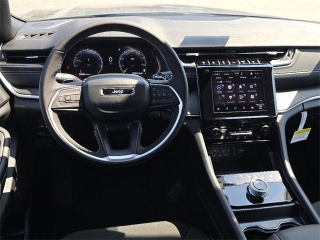 New 2025 Jeep Grand Cherokee Laredo X w/ Luxury Tech Group I image 6