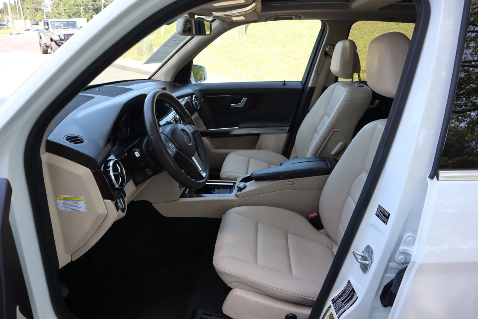 Used 2013 Mercedes-Benz GLK 350 2WD image 9
