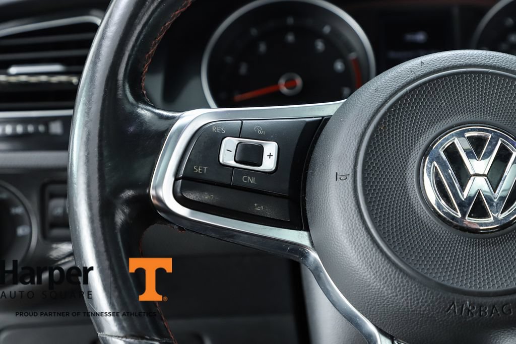 Used 2017 Volkswagen GTI SE FWD image 59