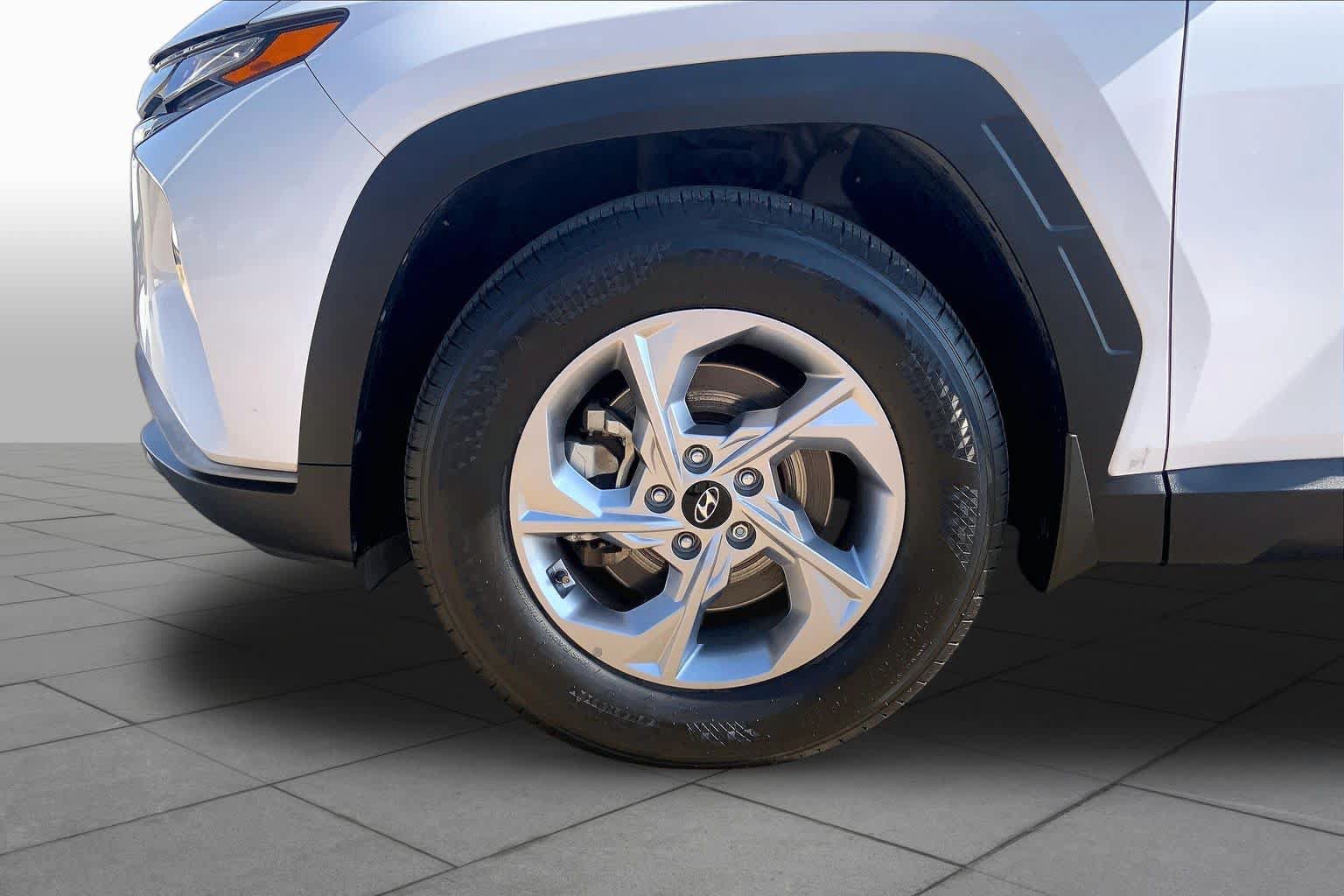 Used 2023 Hyundai Tucson SEL FWD image 11