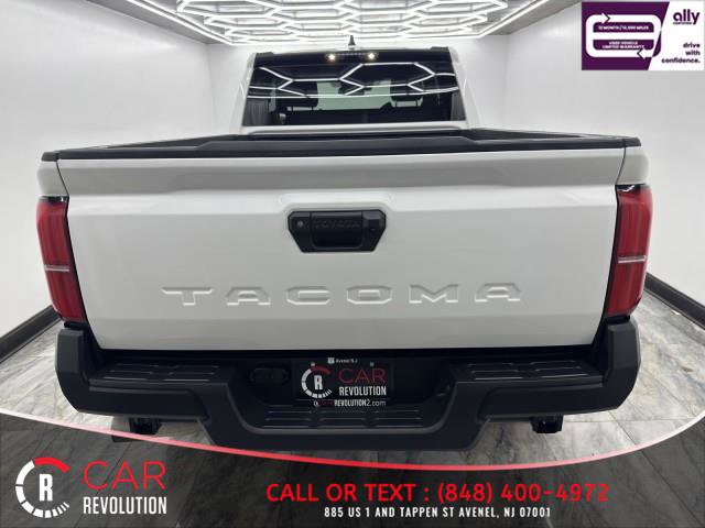 Used 2024 Toyota Tacoma SR image 5