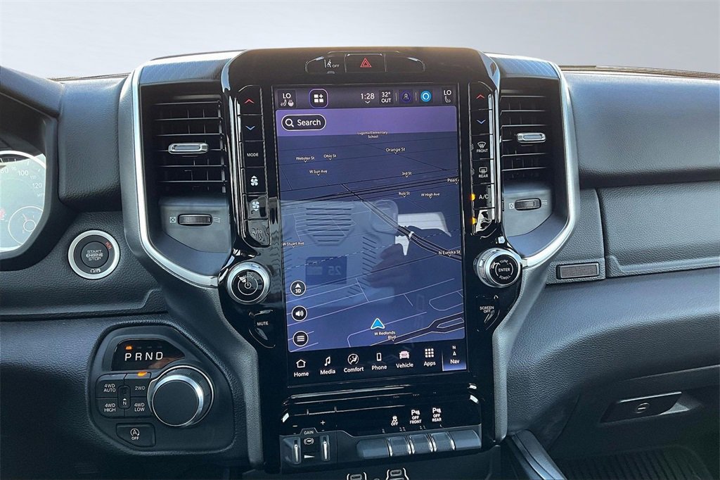 New 2026 RAM 1500 4x4 Crew Cab image 7